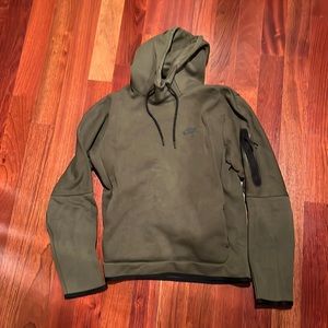Nike Tech Sweatshirt